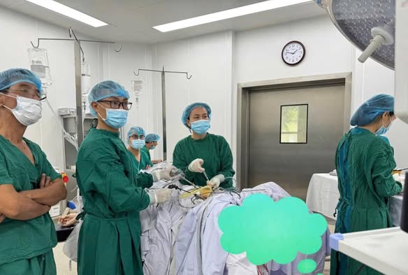 BỆNH VIỆN QUÂN Y 4 TRIỂN KHAI THÀNH CÔNG PHẪU THUẬT NỘI SOI CẮT TỬ CUNG 🔥🔥🔥