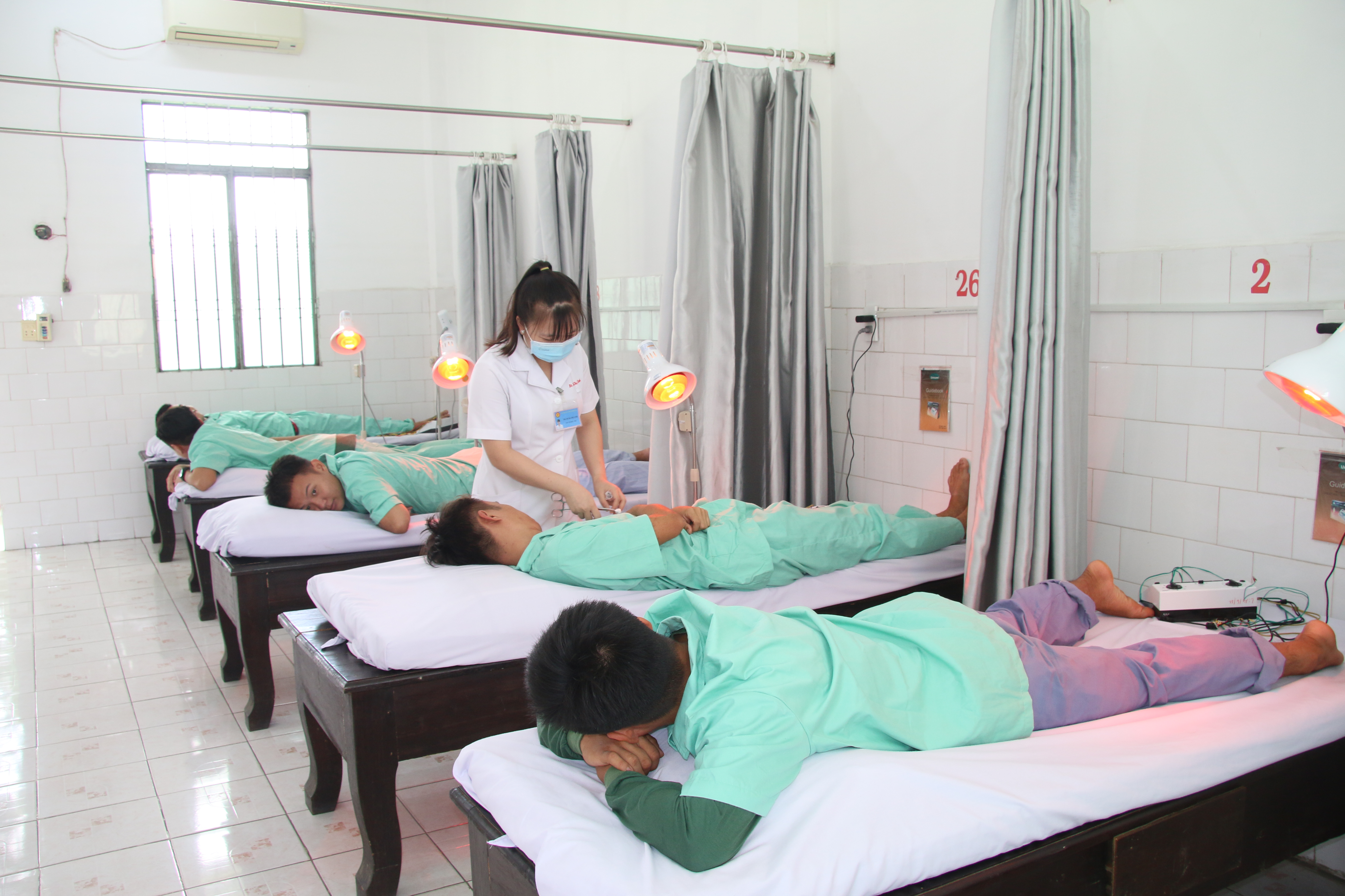 Điện mãng châm điều trị hội chứng thắt lưng- hông