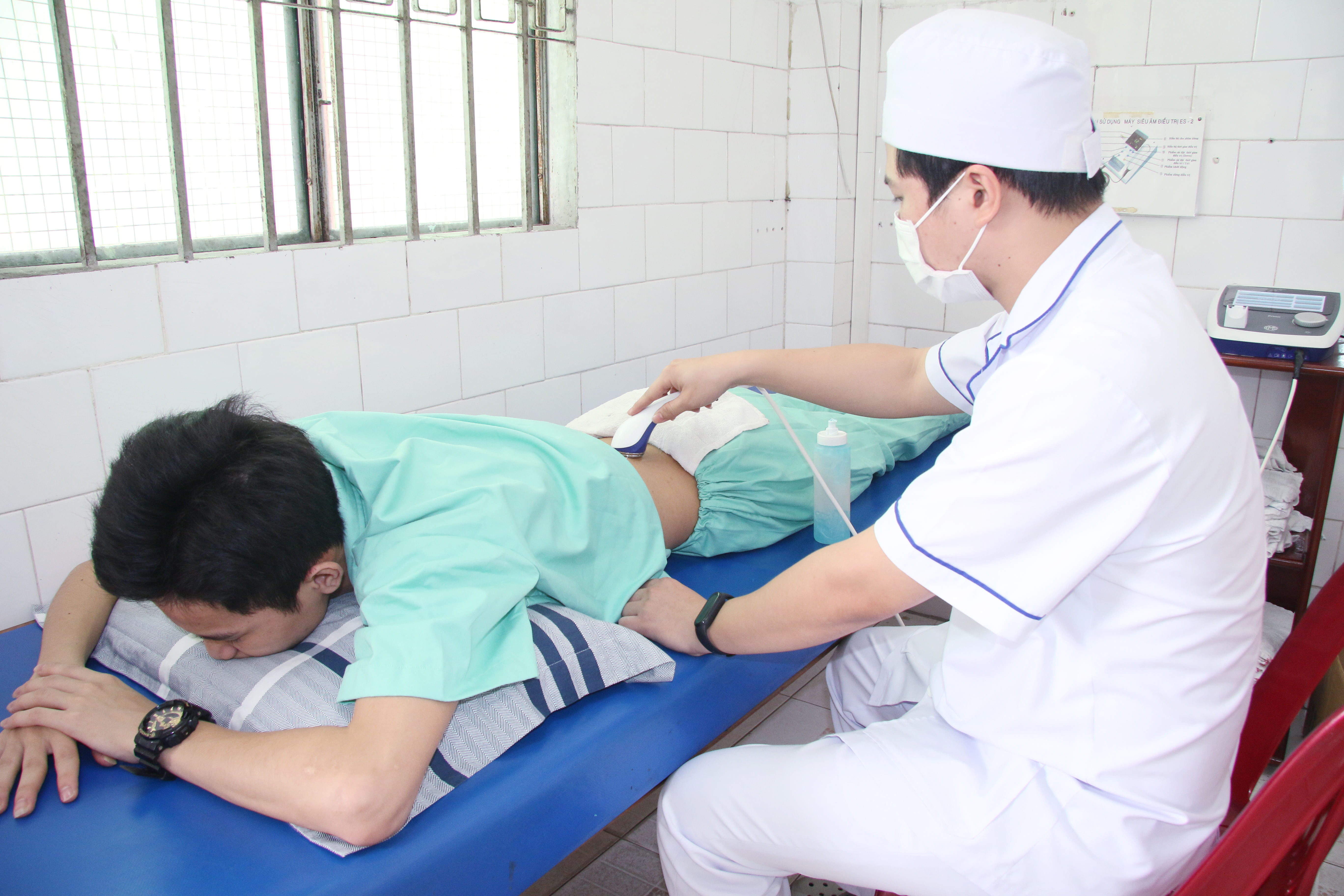 Điều trị bằng sóng ngắn