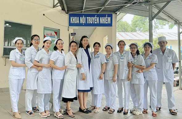 KHOA NỘI TRUYỀN NHIỄM - DA LIỄU BỆNH VIỆN QUÂN Y 4